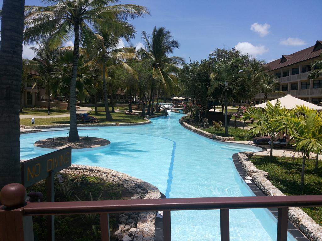 Amani Tiwi Beach Resort Buitenkant foto